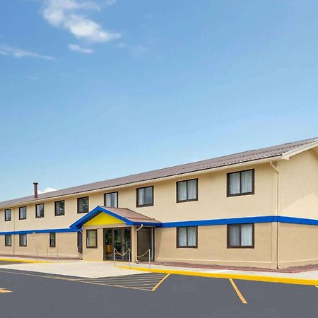 Days Inn By Wyndham Hornell Ny Esterno foto